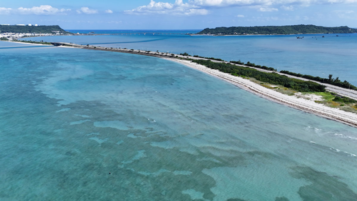 沖縄海中道路